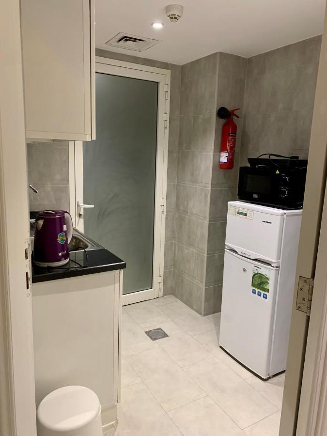 Al Rawdha Hotel Apartments 샤르자 외부 사진